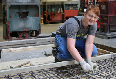 Lernender Betonwerker / Betonwerkerin