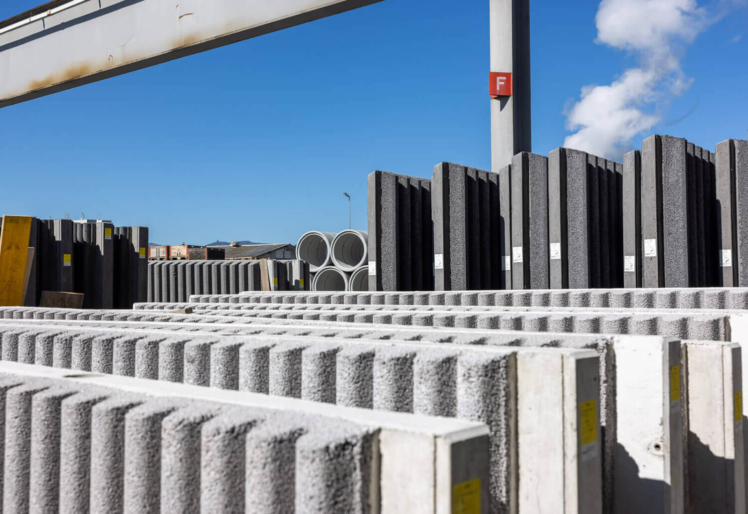 Lärmschutzwände der Favre Betonwaren AG